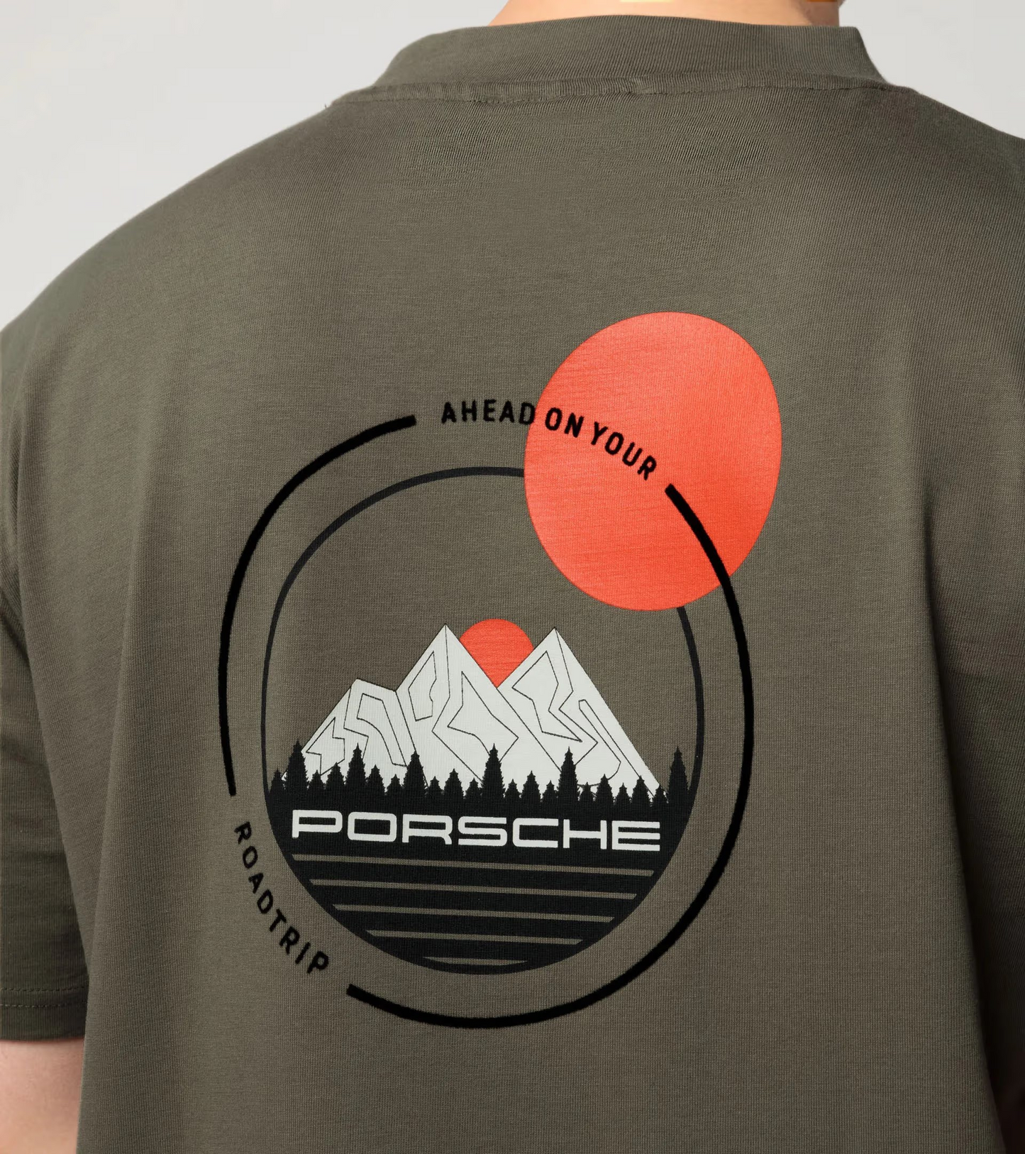 T-Shirt AHEAD