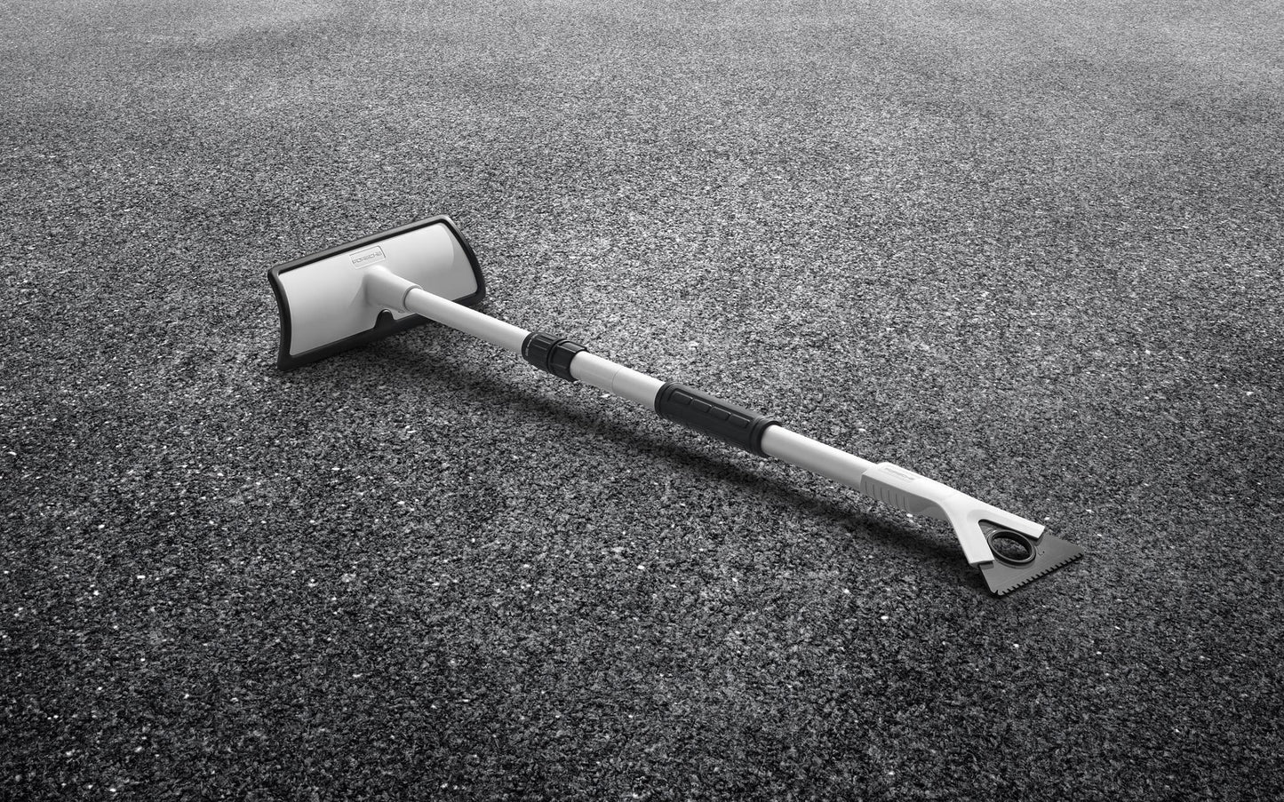 Ice Scraper with telescopic arm