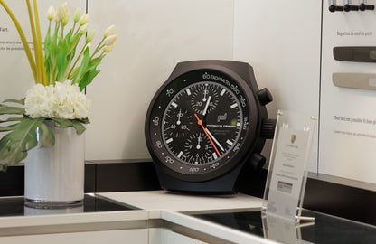 L'horloge murale Porsche Design Chronograph 1