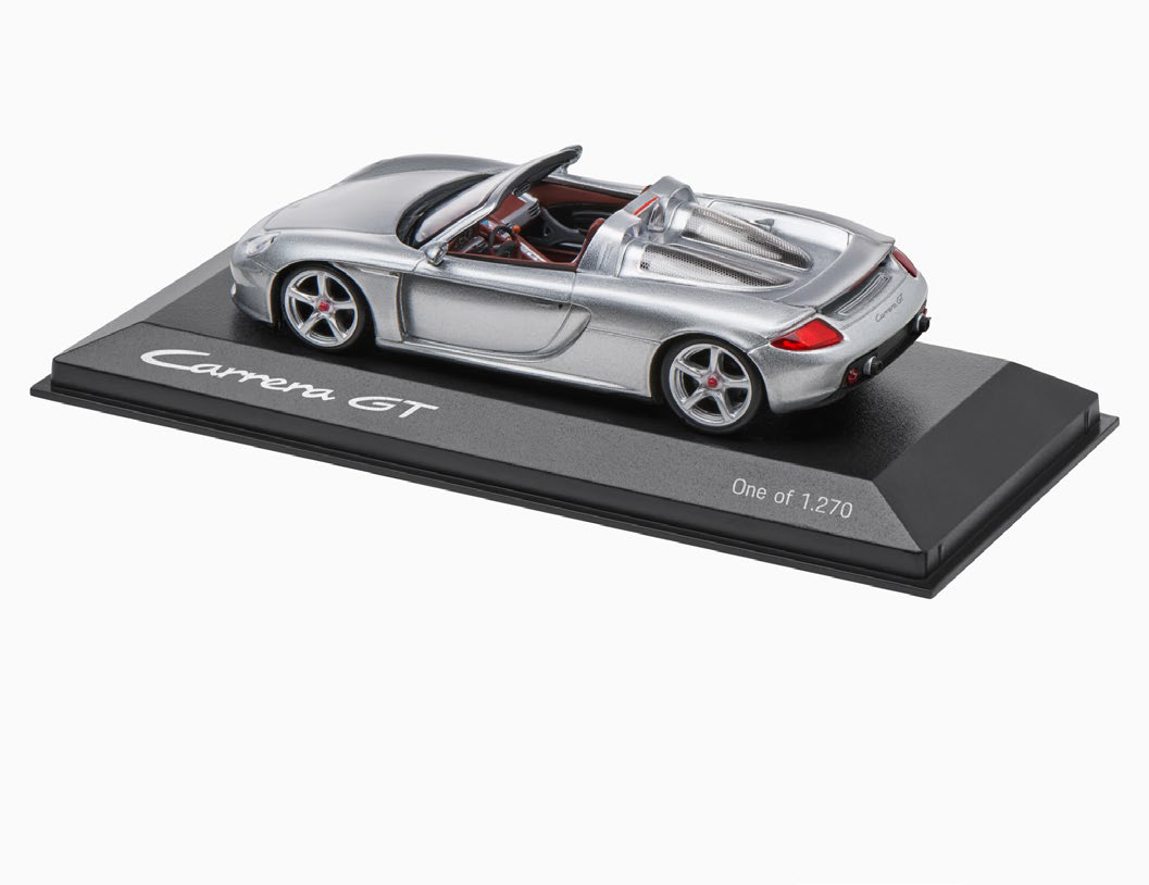 Modèle réduit 1:43 – Carrera GT 25e anniversaire