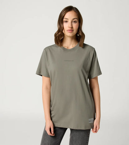 T-Shirt – There Is No Substitute
