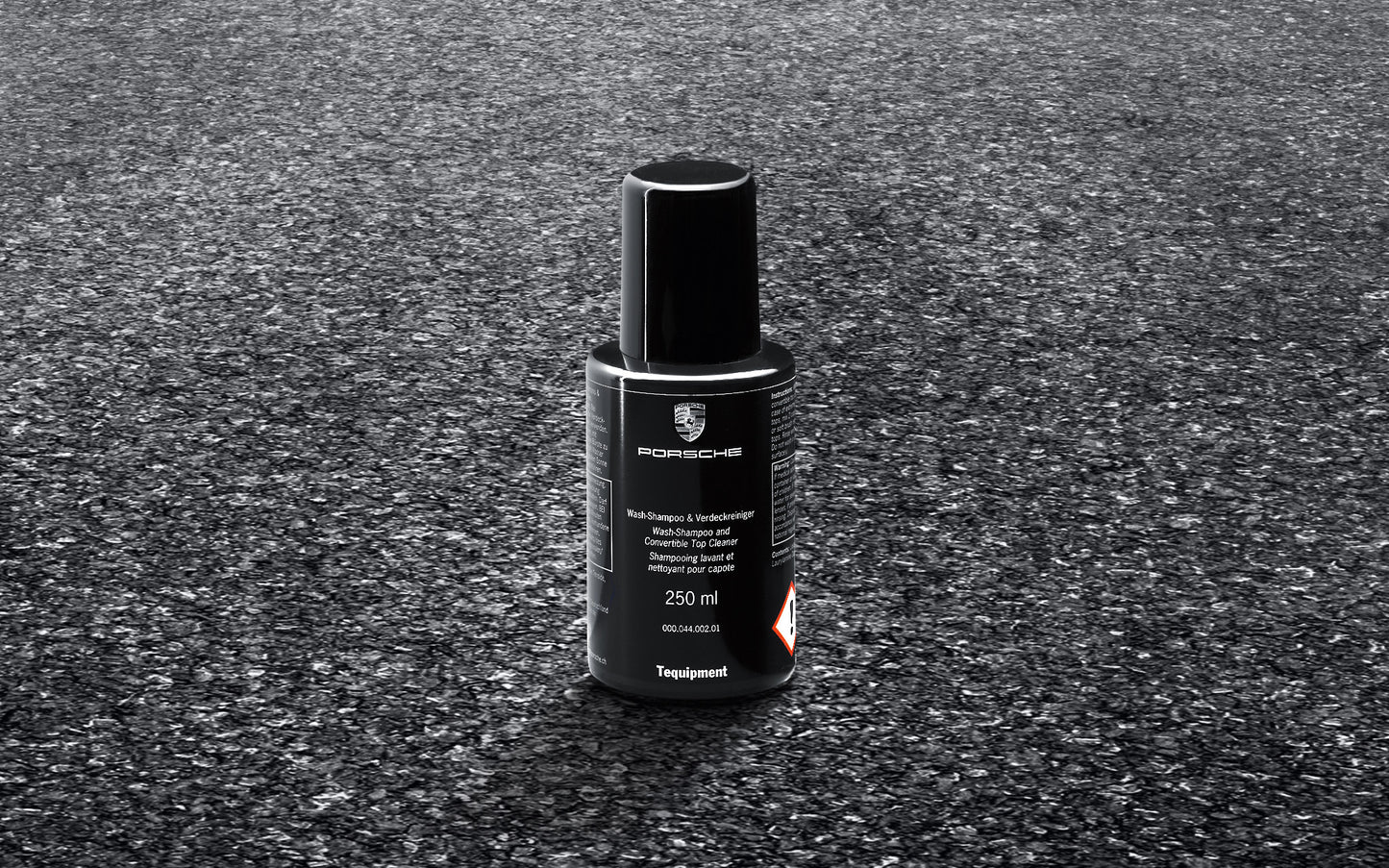 Shampoo and convertible top cleaner